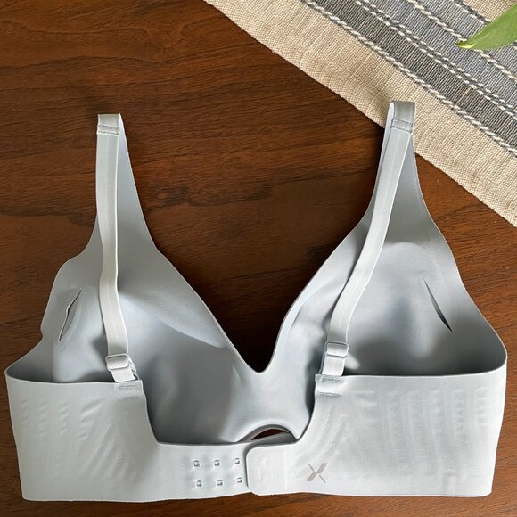 Knix Revolution V-Neck Bra #1 Seller Wireless Med. Support Light Blue Sz S+ NWOT - Picture 8 of 14